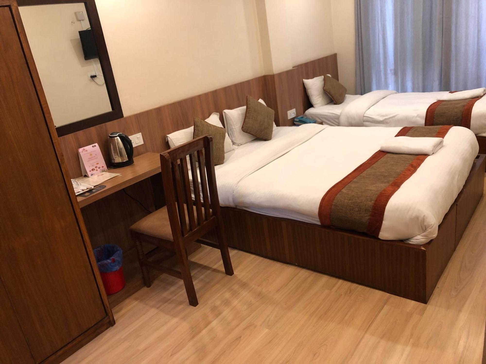 Deluxe Triple Room,1628747286:JPEG